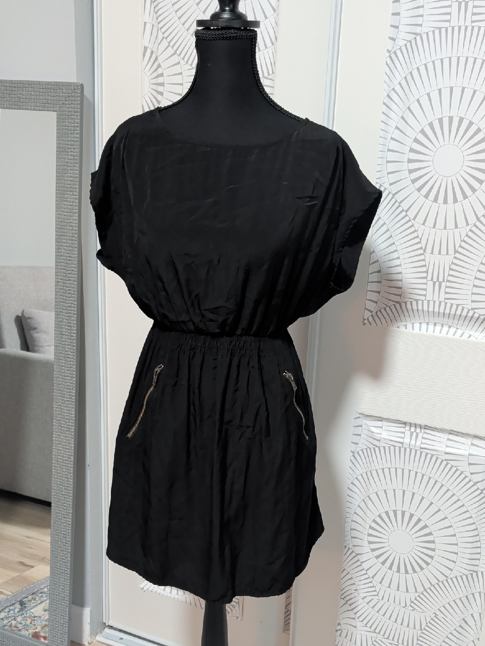 Classic Black Short Sleeve Elastic Waist Dress